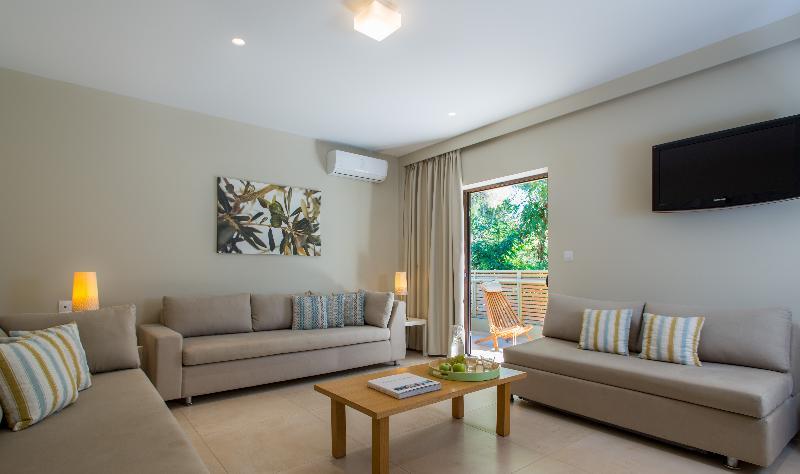 Club Agia Anna Summer Resort מראה חיצוני תמונה